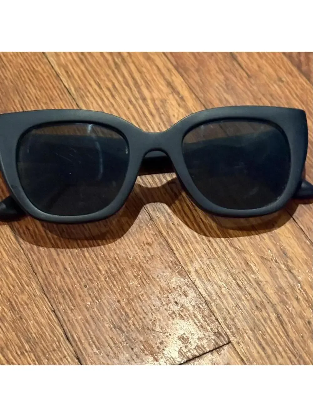 TOMS Traveler Collection 